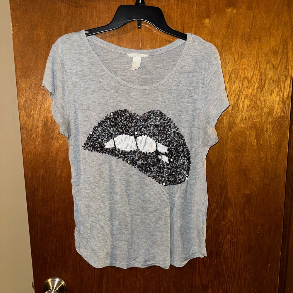 Woman’s tee shirt